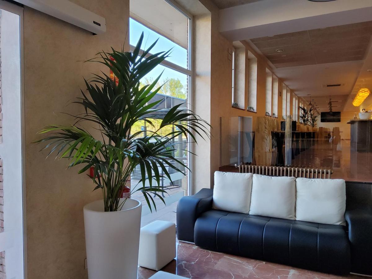 Hotel Marques De Aguilar Aguilar de Campóo Buitenkant foto